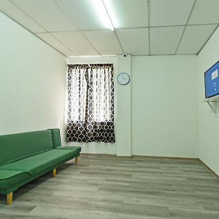 Spot On 90500 Sri Rampai Metro Hostel Kuala Lumpur Zewnętrze zdjęcie